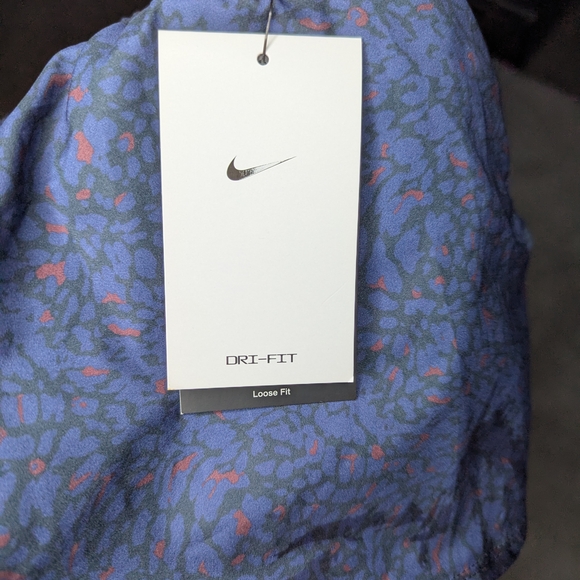 Nike Dri-Fit Womens Athletic Training Shorts Navy Animal Print Small NWT Gymwear - Picture 9 of 10